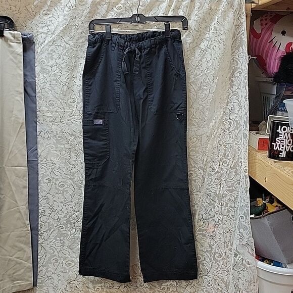 Bundle of 3 scrubs pants: Cherokee, Crest, & urbane, size XS. - Picture 2 of 12